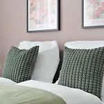 Premium I Kostenloses Parken I Home2share Apartment *