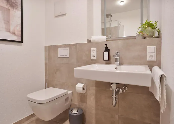 Premium I Kostenloses Parken I Home2share Osnabrueck